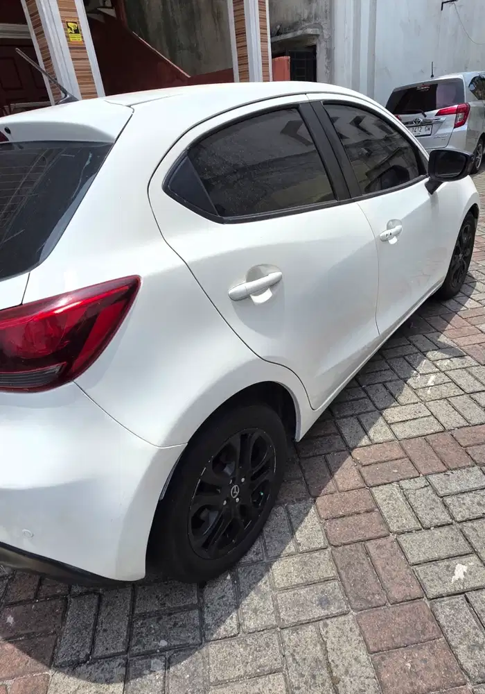 Mazda 2 2015 Bensin