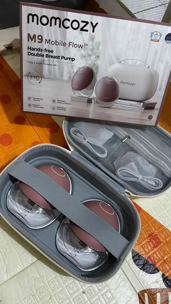 Pompa ASI Momcozy M9