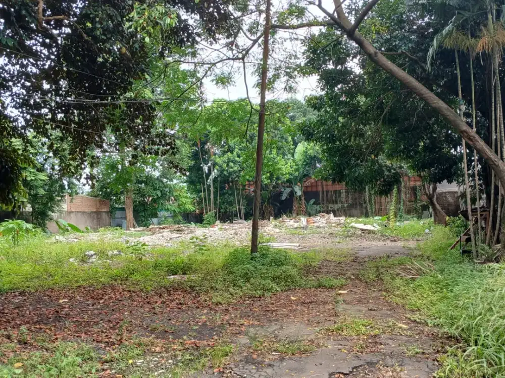 Tanah Lebak Bulus Strategis  1753m2  dekat RS Mayapada dan kompleks South Quater Jakarta Selatan