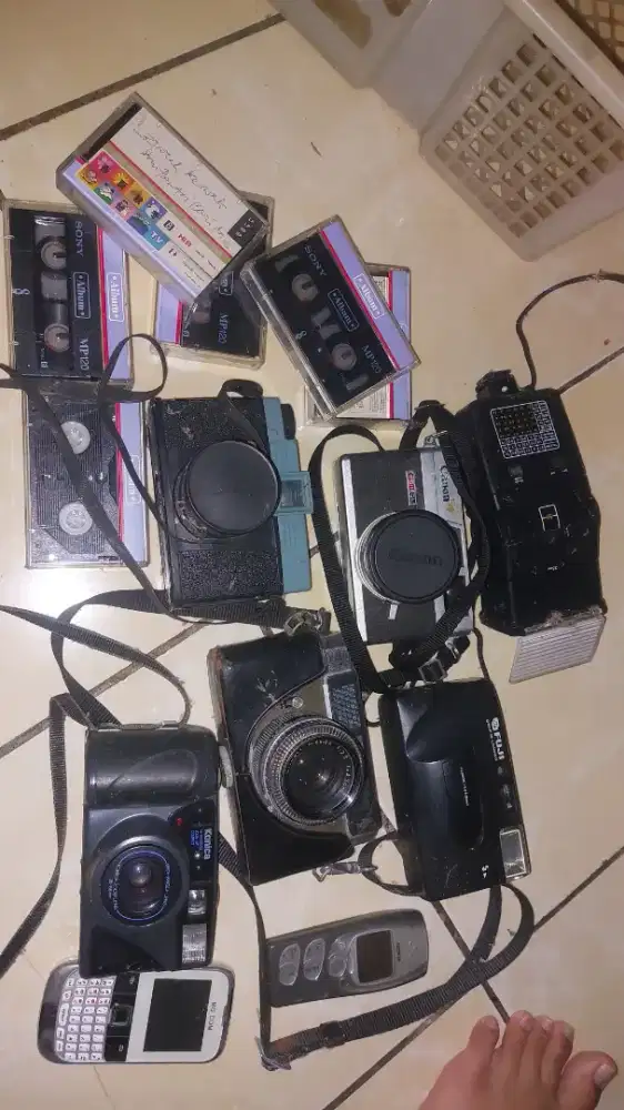Koleksi kamera kondisi apa adanya