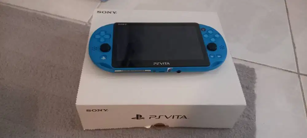Dijual PS Vita Slim!