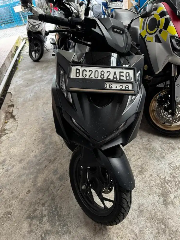 Honda Vario 160 Hitam 2023