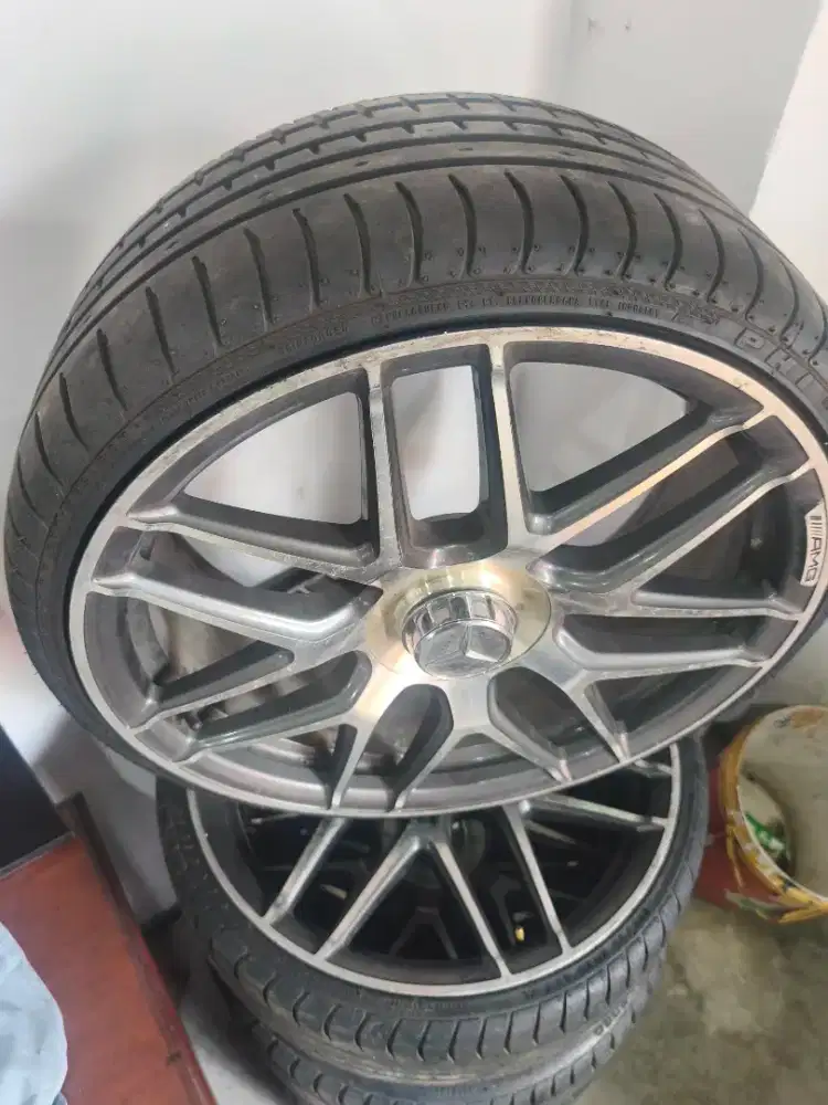 Velg amg R20 belang plus ban Minus 1 bocor velgnya butuh repair