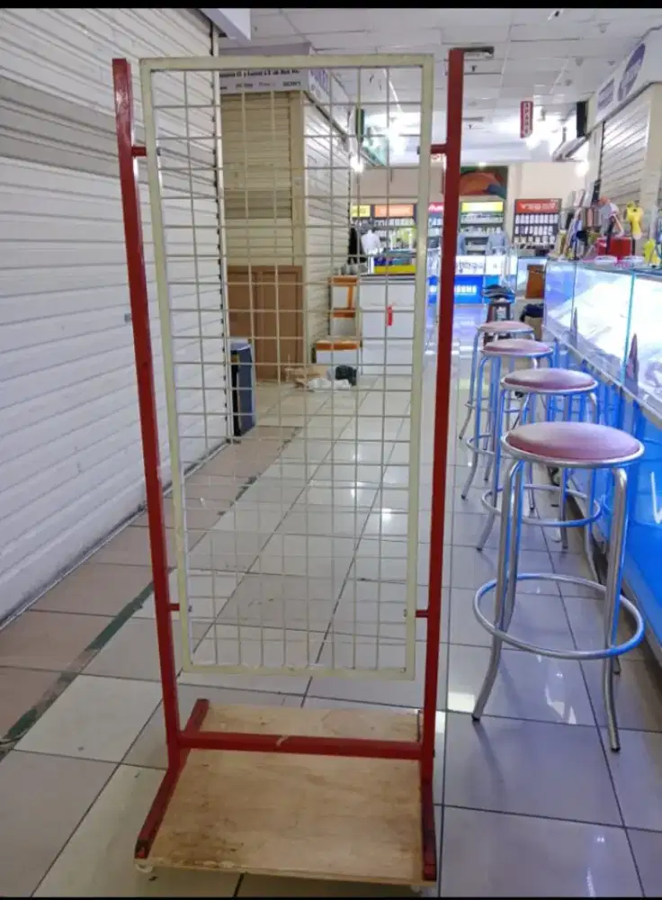 Pajangan cantolan besi