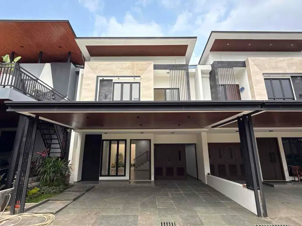 Rumah 3 Lantai di Lenteng Agung Jakarta Selatan dan Tanah Luas