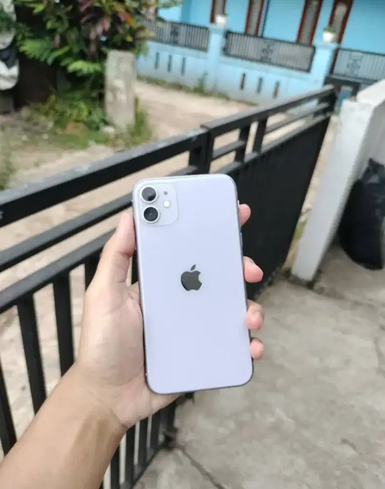 iPhone 11 64gb iBox
