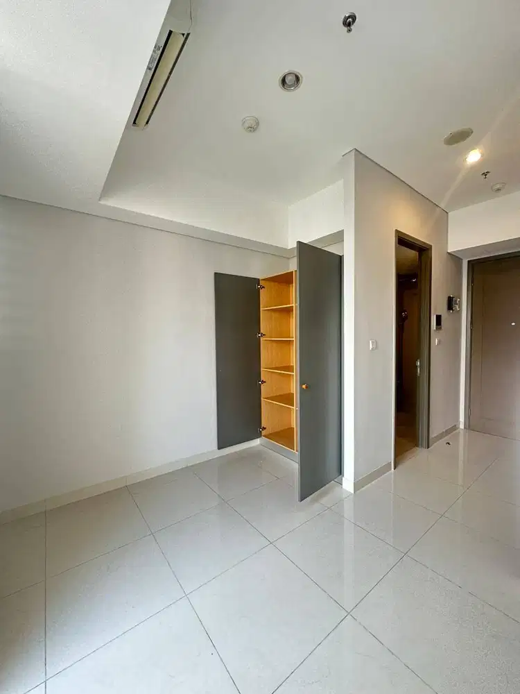 Disewakan apartemen taman anggrek residences Studio Semifurnish