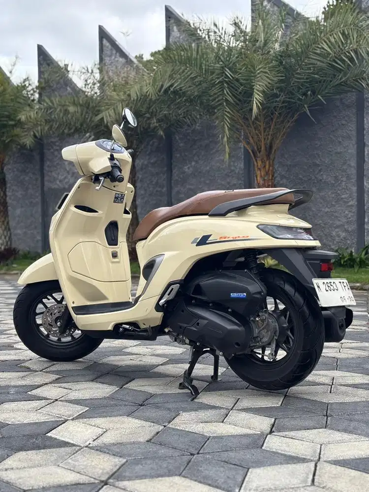 Honda Stylo 160 CBS Smartkeyless 2025 Cream Koko Motor