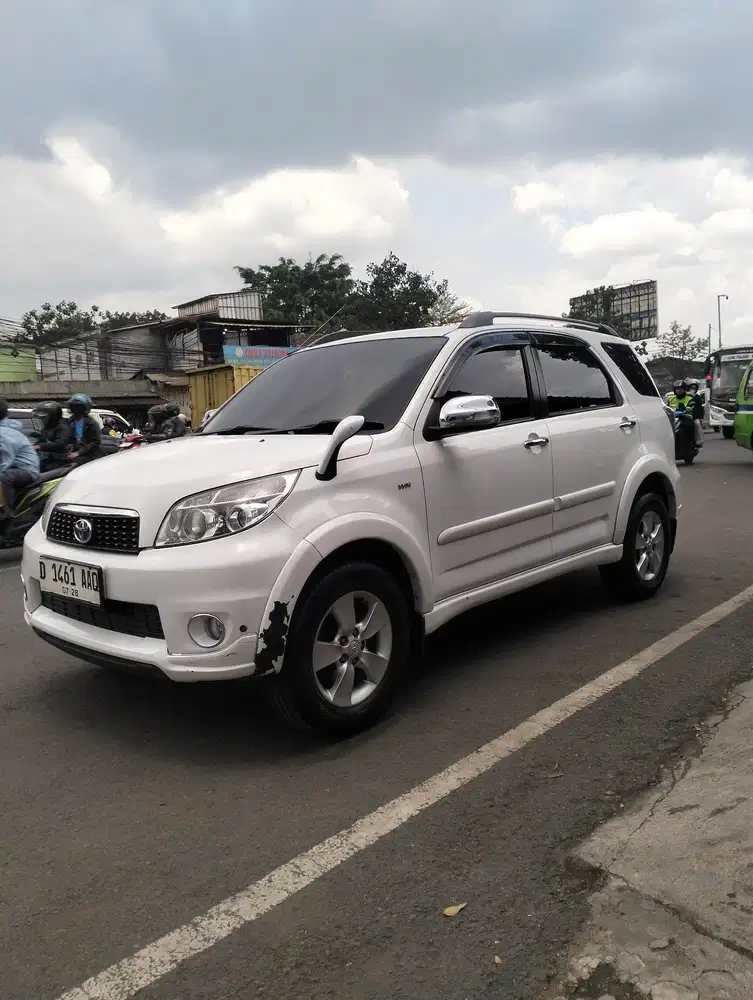 Toyota Rush 2013 Bensin