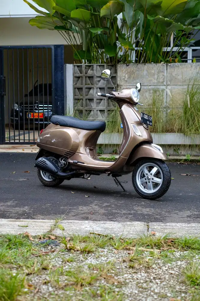 JUAL VESPA MATIC BEKAS/SECOND LX 2VIE 2012 MURAH BERGARANSI