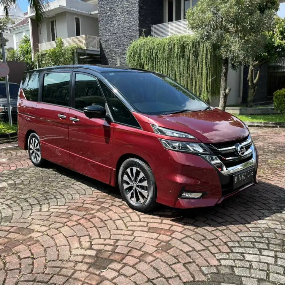 Nissan Serena HWS Matic 2019 ISTIMEWA DP Minim Voxy