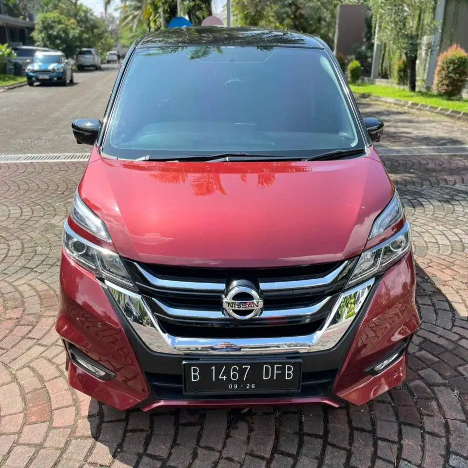 Nissan Serena HWS Matic 2019 ISTIMEWA DP Minim Voxy