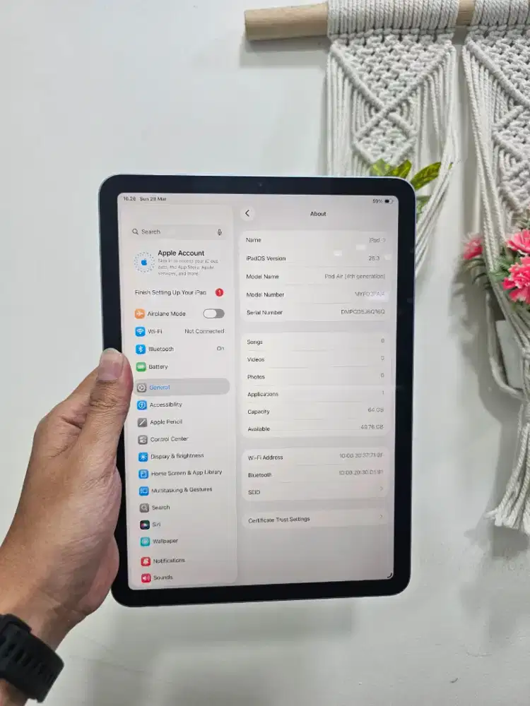 Ipad air 4 64 gb wifi only ibox (unit only/batang)
