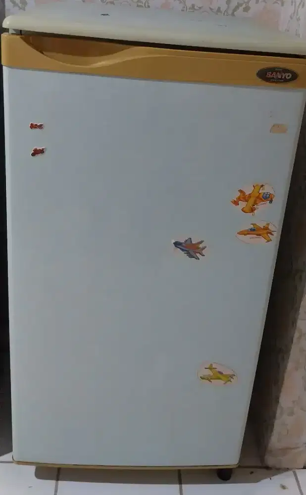 Jual kulkas 1 pintu merk Sanyo