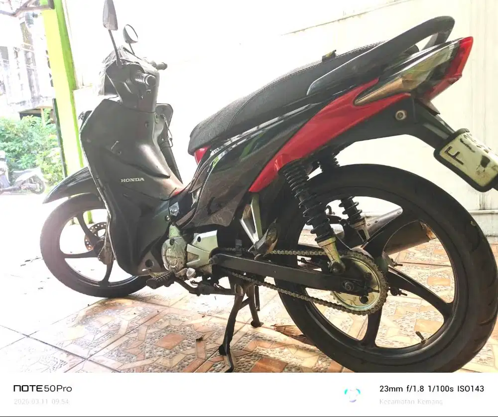 Jual Motor bekas, Honda Revo