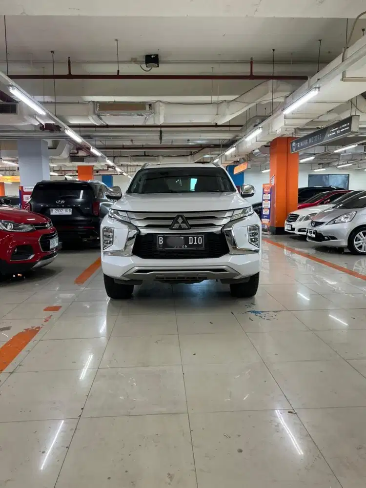 Pajero sport Dakar AT 2021 Low Km