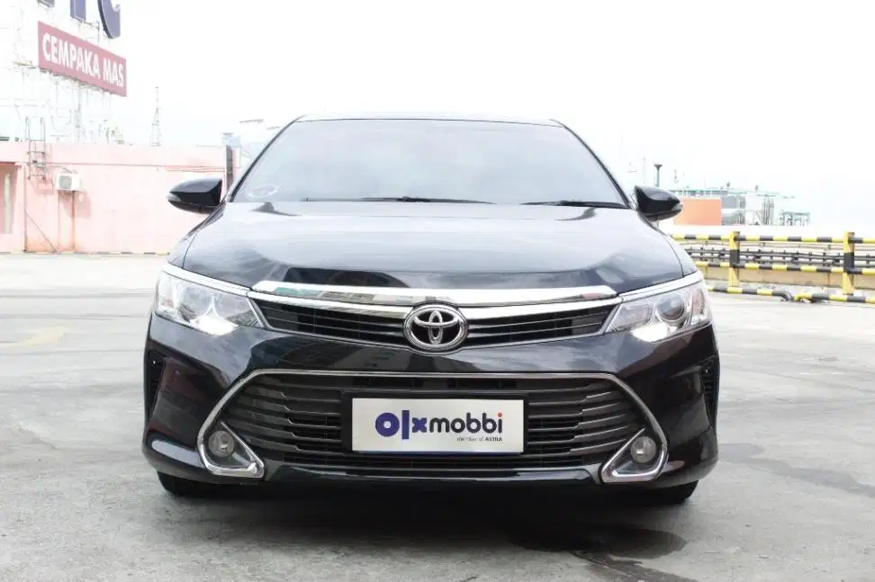 TDP 9,JT, Toyota Camry 2.5 V Bensin-AT Hitam 2016