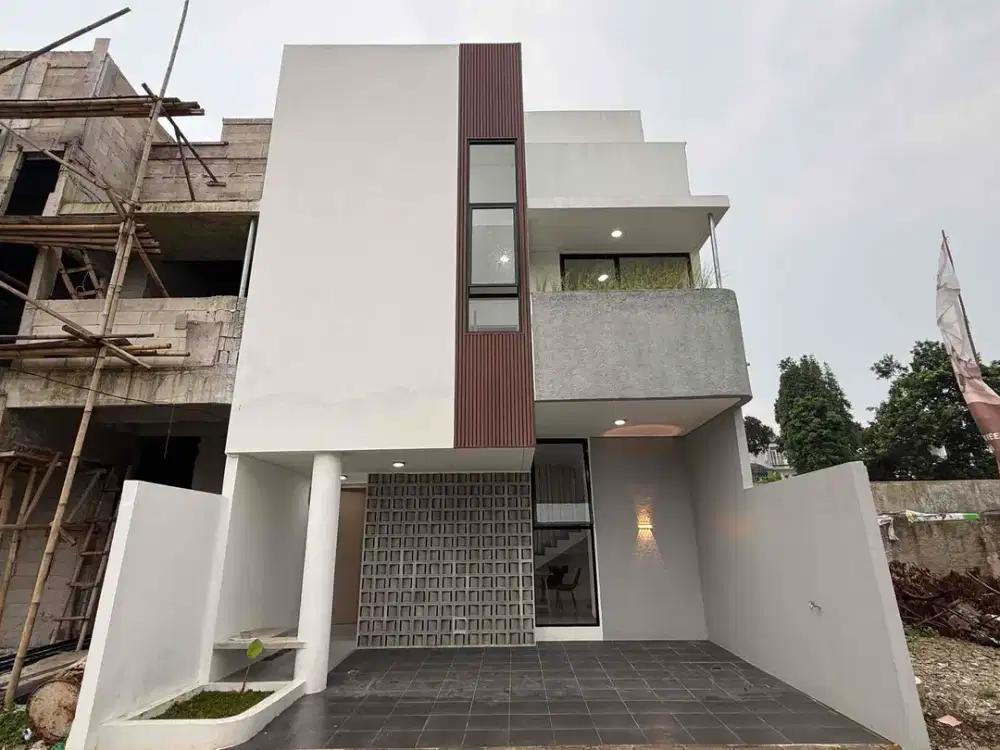 Hunian 3 Lantai Rooftop di Jagakarsa Dekat Stasiun Lenteng Agung