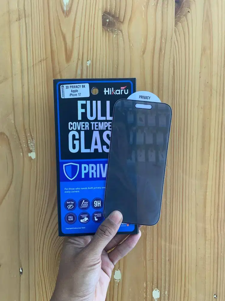 Hikaru Tempered Glass 3D Privacy iPhone 17