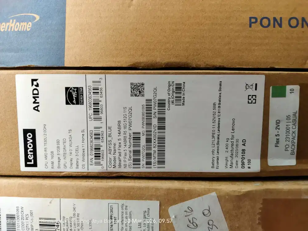 Laptop dengan kondisi yang masih bagus banget dan full set