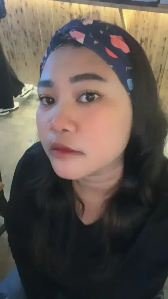 Mencari pekerjaan art, momong dll