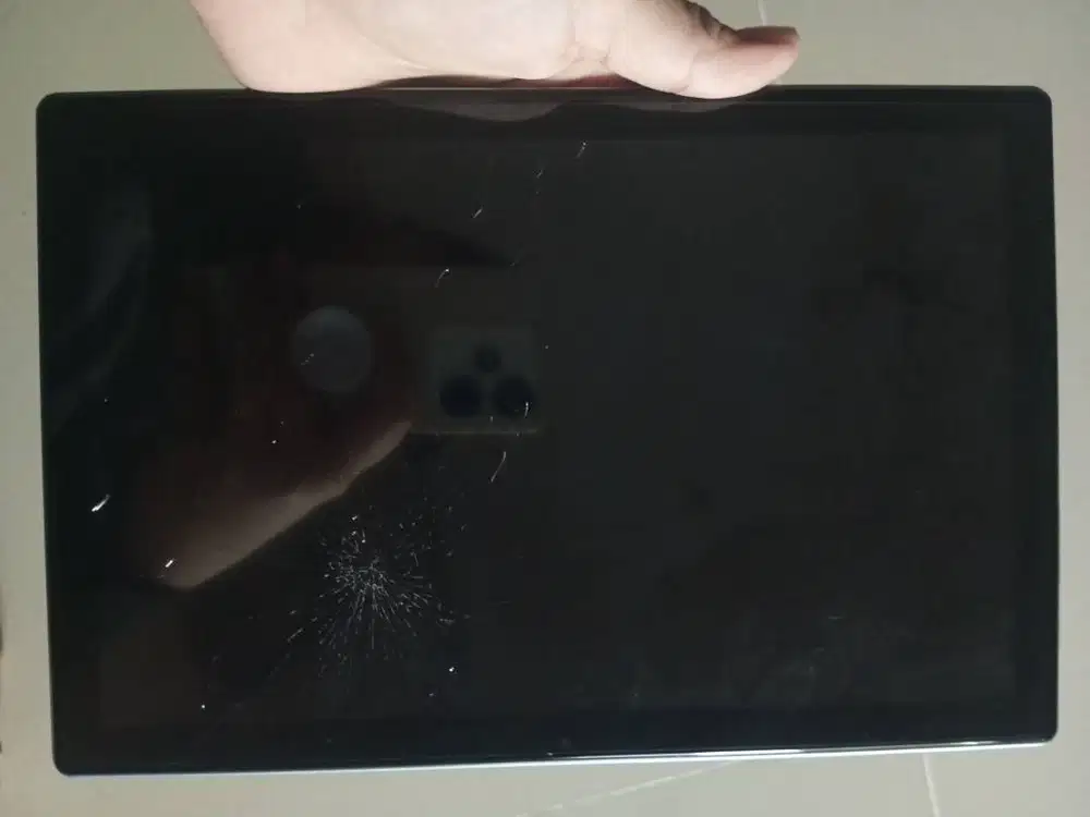 JUAL tablet bekas merk YIYO