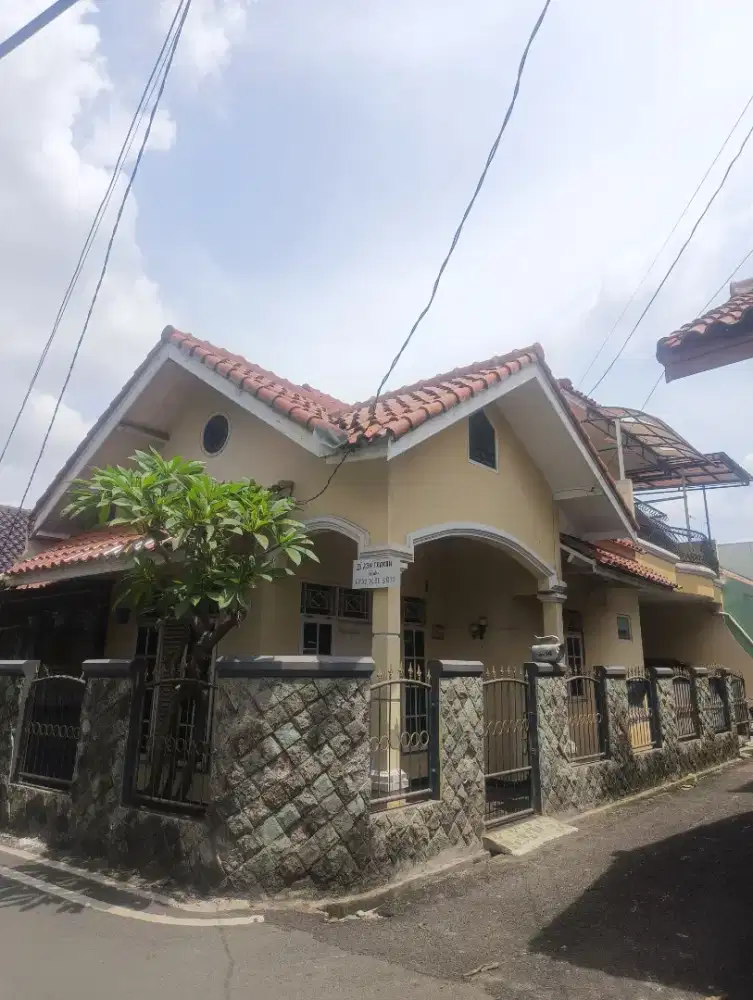 RUMAH DIKONTRAKAN DAERAH JAKARTA TIMUR