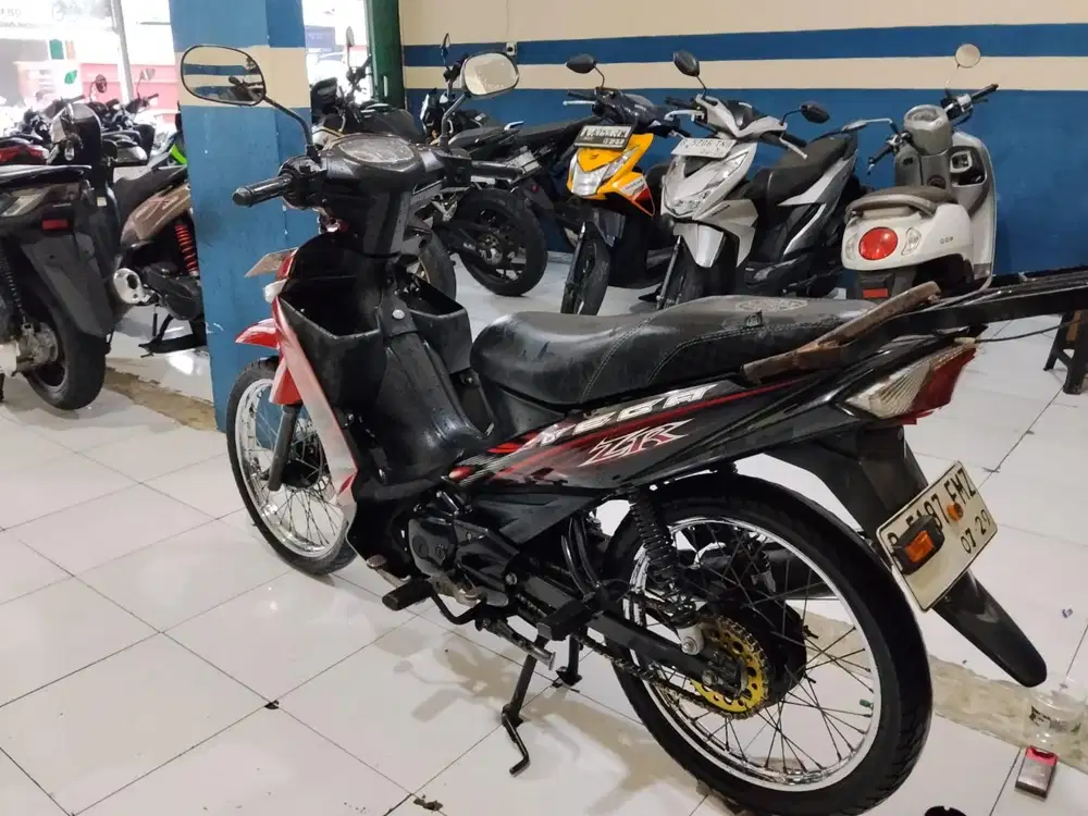 # Yamaha Vega ZR 2009 siap pakai