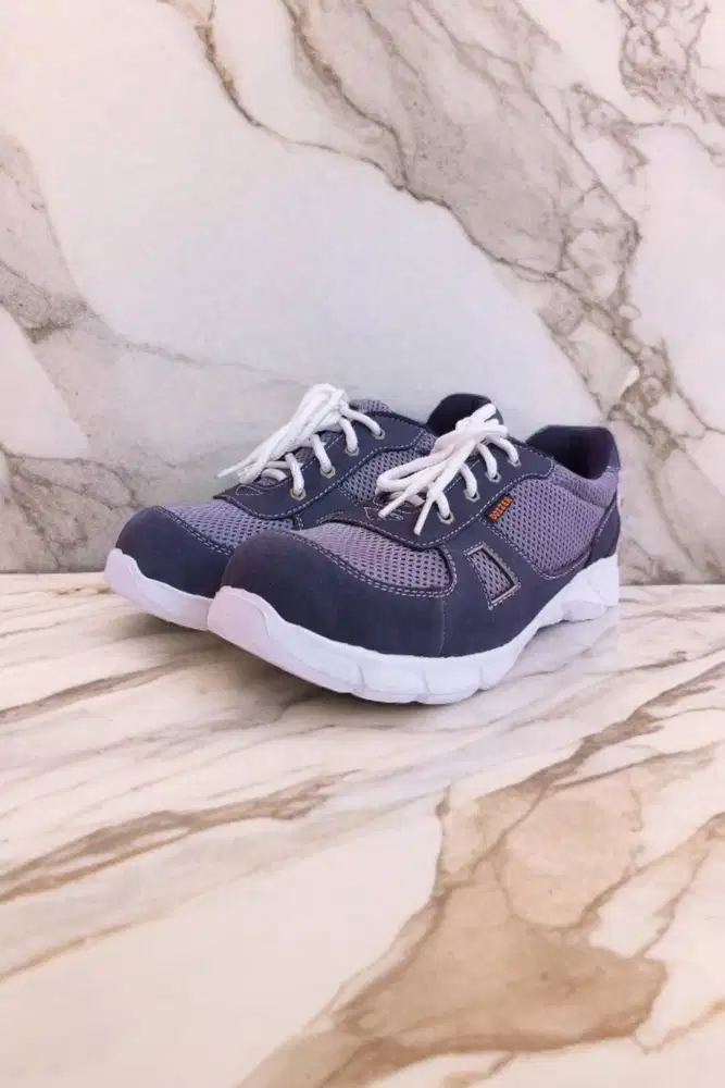 Profesional Safety shoes premium look Tarakan