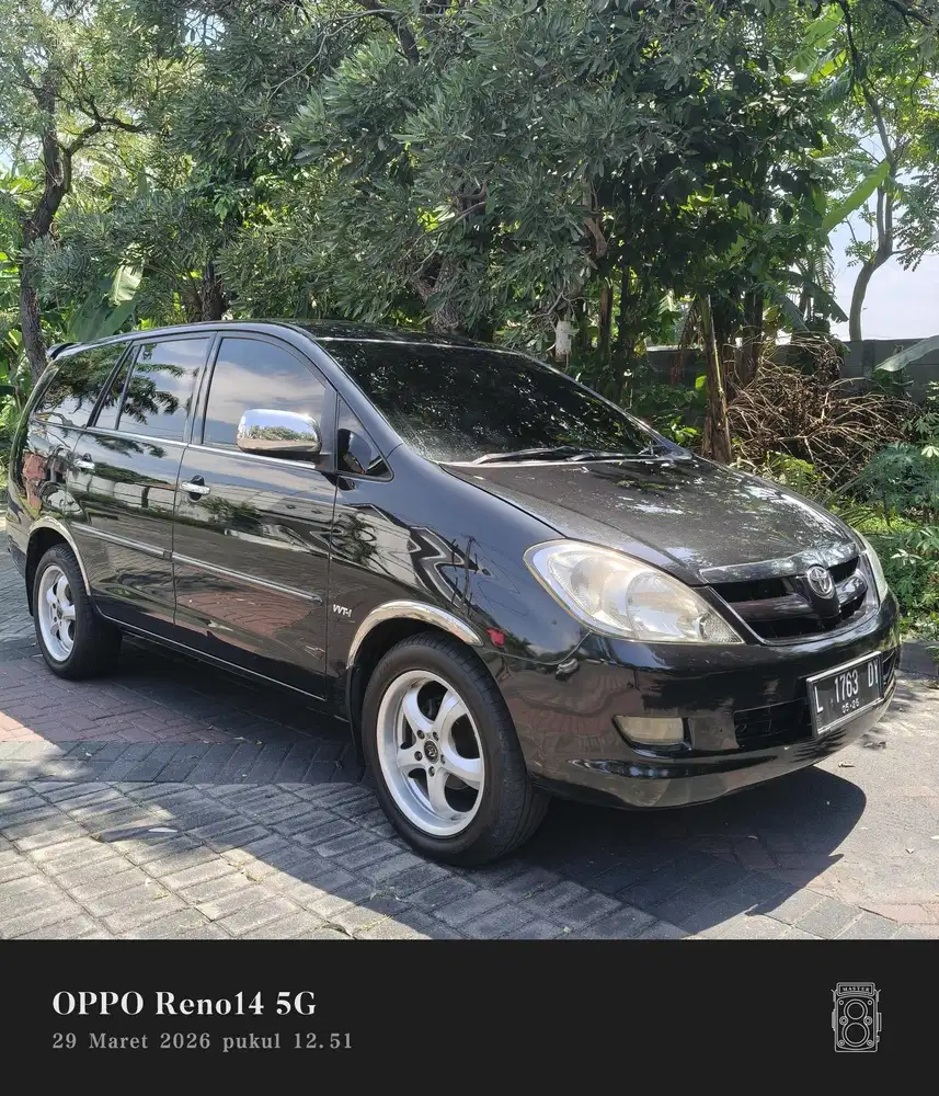 Toyota Kijang Innova 2005 Bensin
