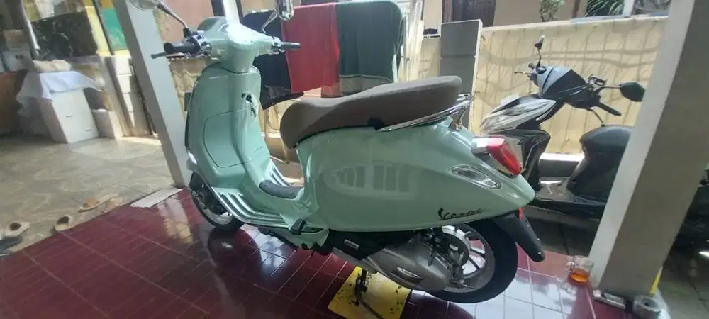 Jual cepat Murah Motor Vespa Primavera 150 Iget ABS Green Relax 2022