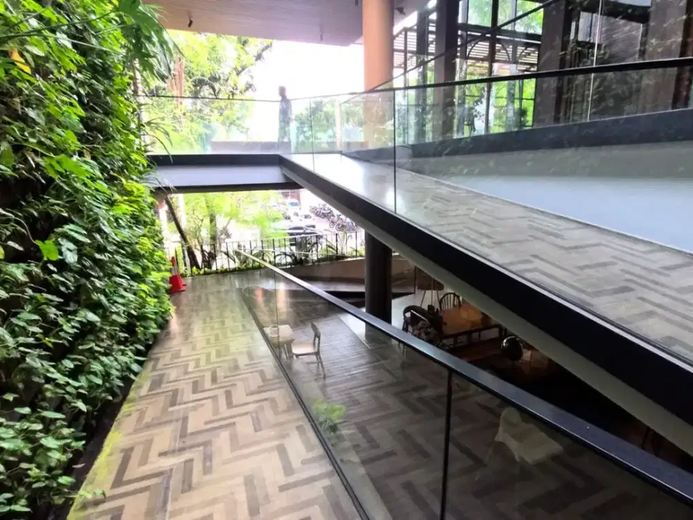 DISEWAKAN CEPAT GEDUNG/RUKO PER LANTAI BERADA DI LANTAI 2, LOKASI PANGLIMA POLIM JAKARTA SELATAN