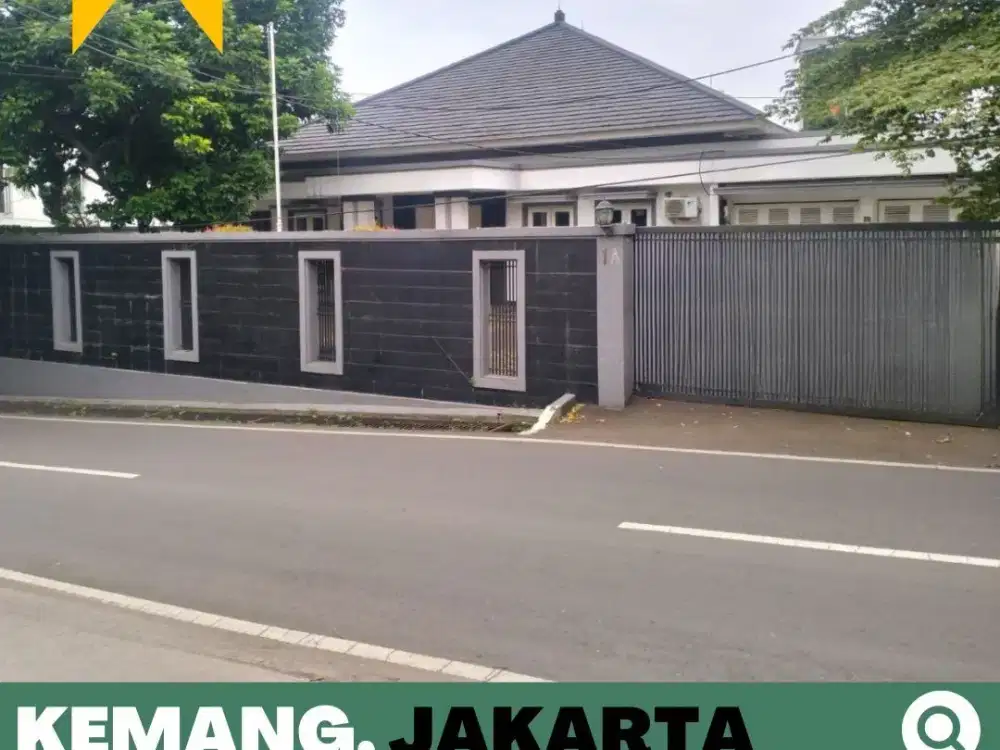 Rumah dijual Murah, Luas, Ada Kolam Renang, Kemang, Jakarta Selatan