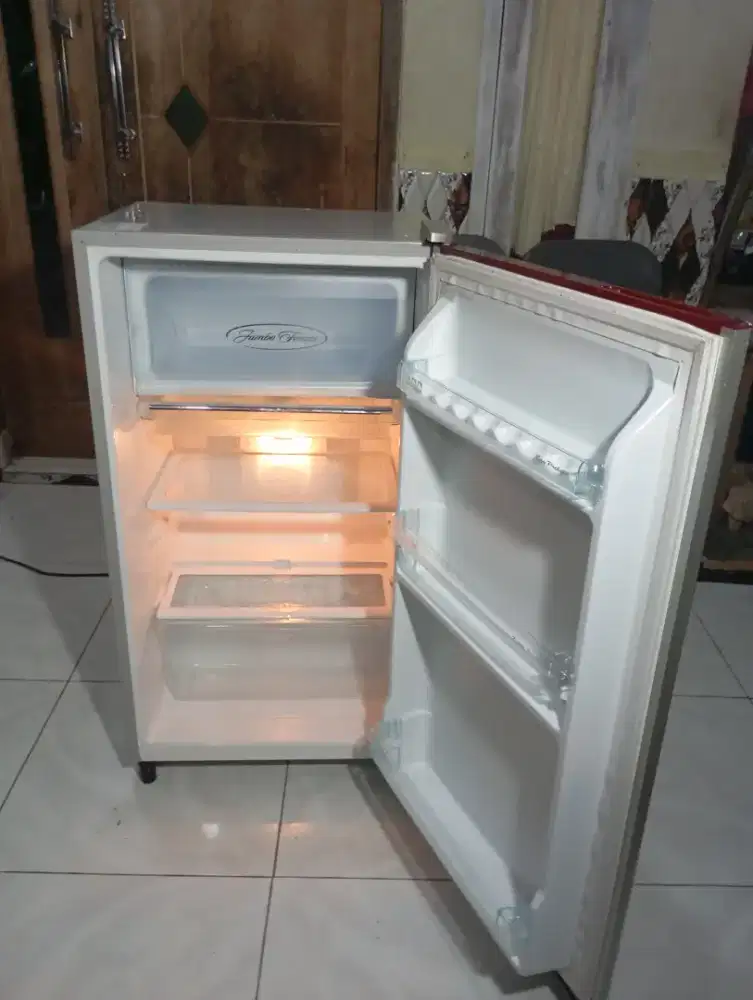 Freezer kaca 352liter