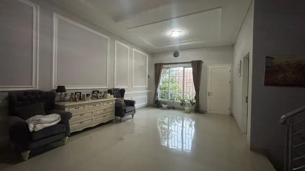 Buffet set dgn 2 kursi