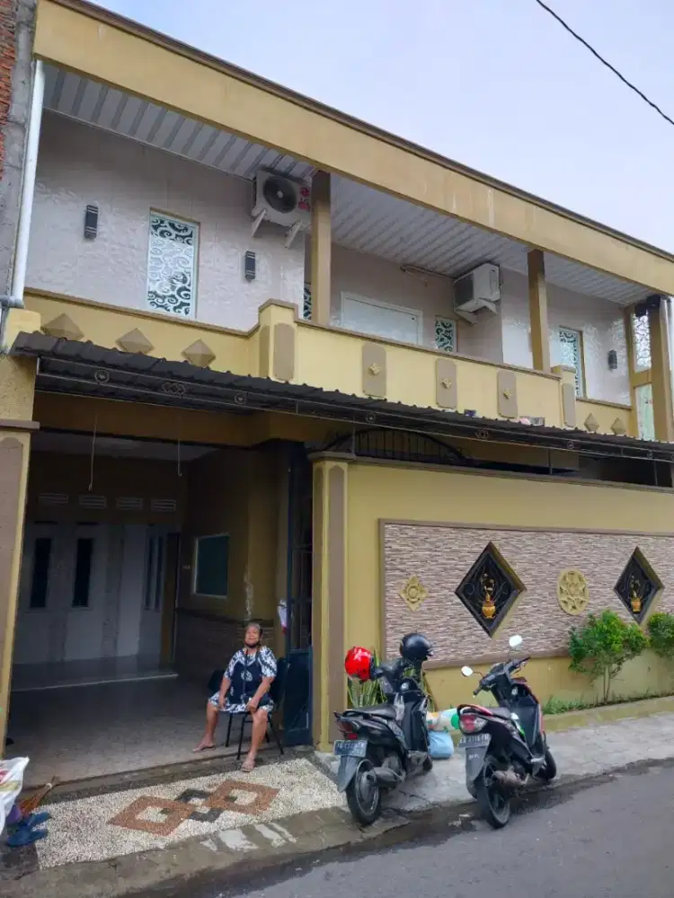 Jual rumah mewah lokasi pucangsawit belakang pom lt 123m hrg 1,1M nego
