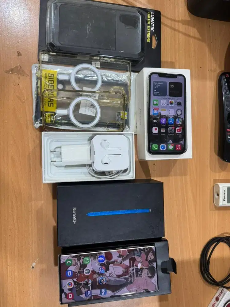 Samsung galaxy note 10+  12/512 (bonus iphone x 64 ibox)