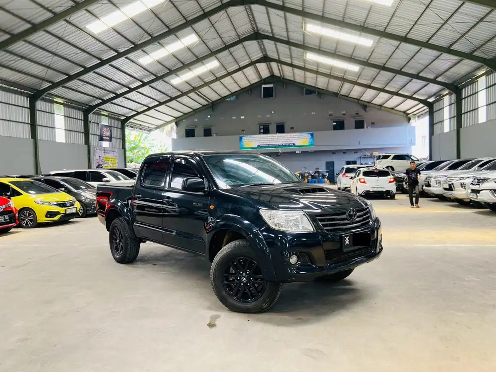 Toyota Hilux G DC 4X4 2011 / 2012 MT Manual, Sangat terawat