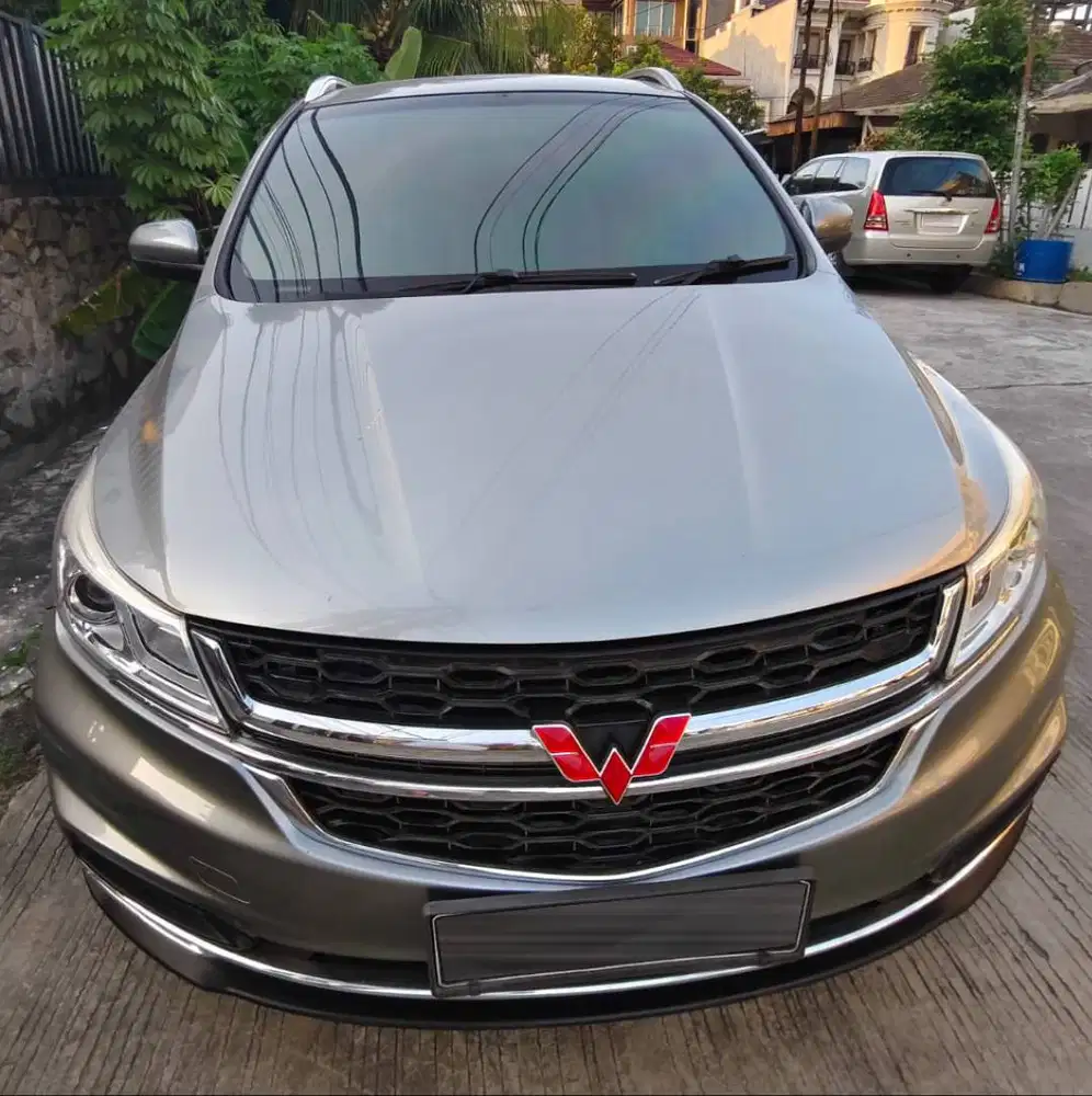 WULING CORTEZ 1.5 CT Lux + CVT