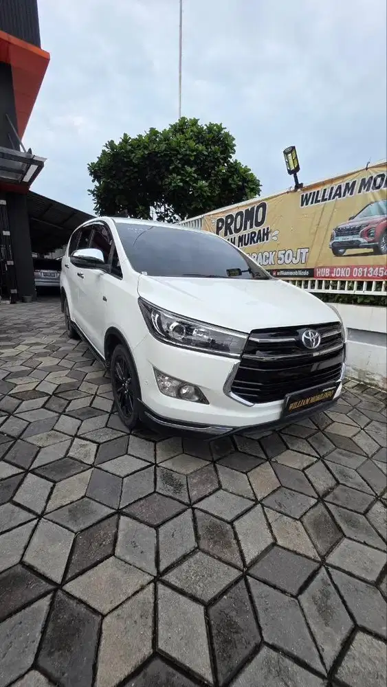 Innova Venturer 2.0 matic tahun 2019