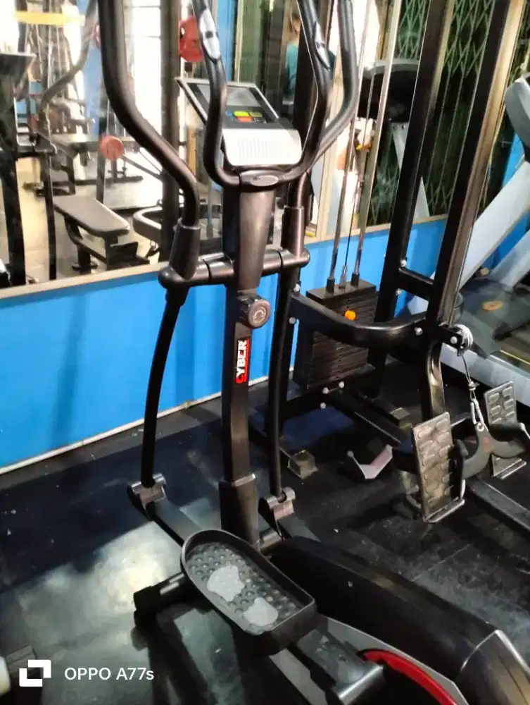 Cross trainer alat gym