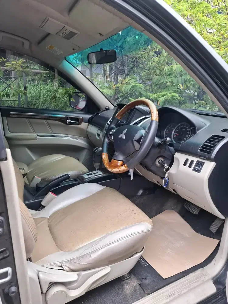 PAJERO DIESEL MATIC 2009 KEREN GAGAH HITAM