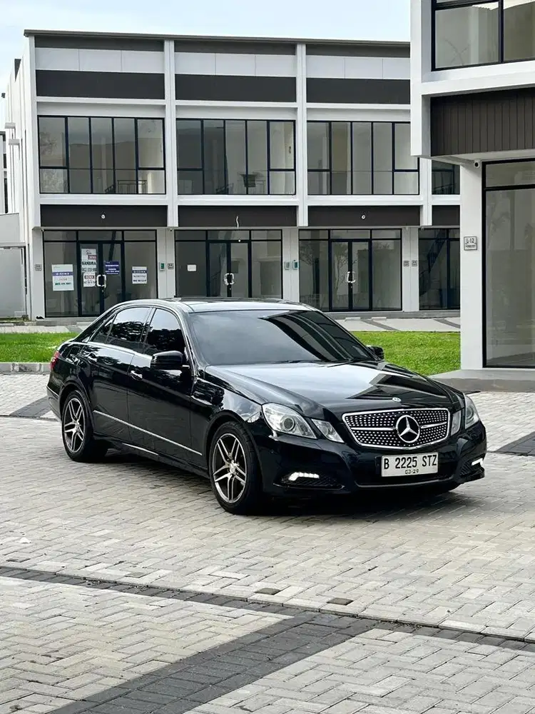 Mercy E300 Avantgarde AMG 2010 - Automatic - E300 2010 AMG Avantgarde