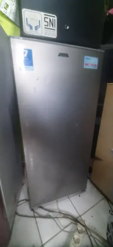 Kulkas 1 pintu merek AQUA GRATIS ANTAR Nego