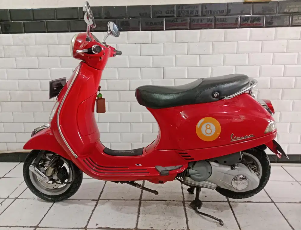 Piaggio Vespa lx 150 tahun 2013 terawat