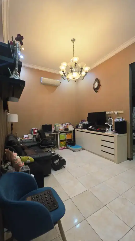 Rumah bawa HOKY! Lebak Timur Indah. BagusLingkungan sangat aman