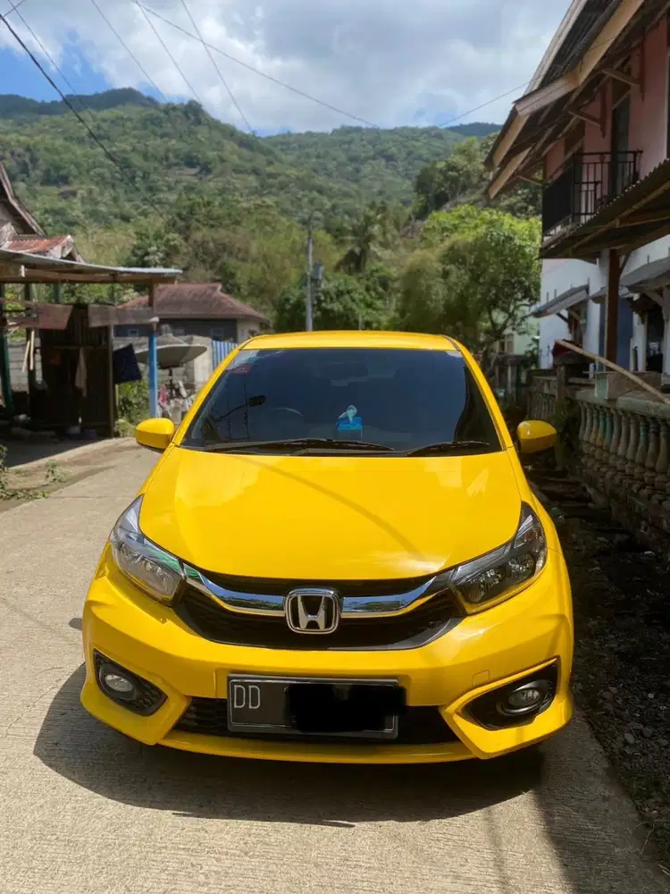 Honda Brio Satya 2021 Kuning