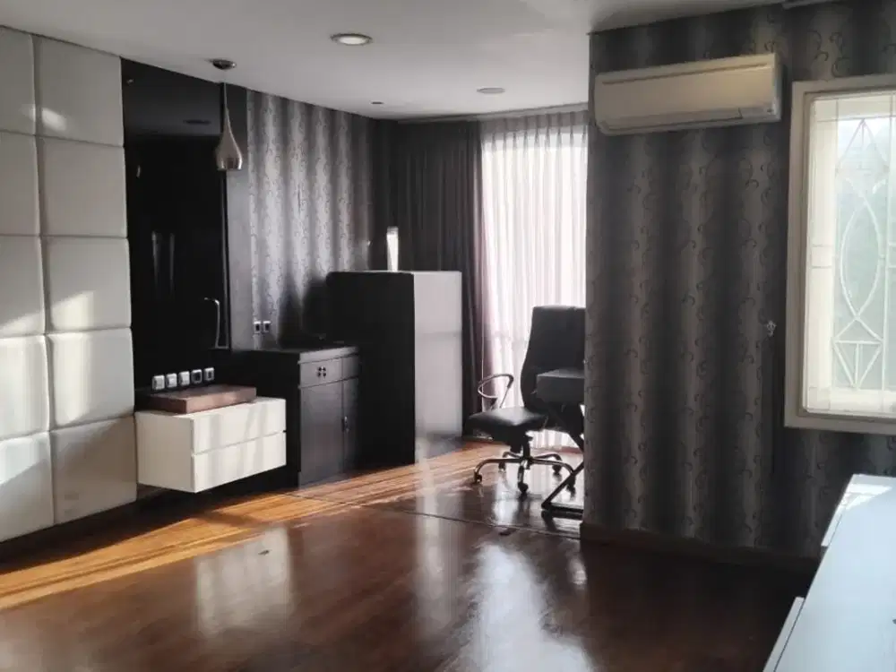 Disewakan Town House Pik, Uk.10x32m2, Full Furnish, Posisi Hook