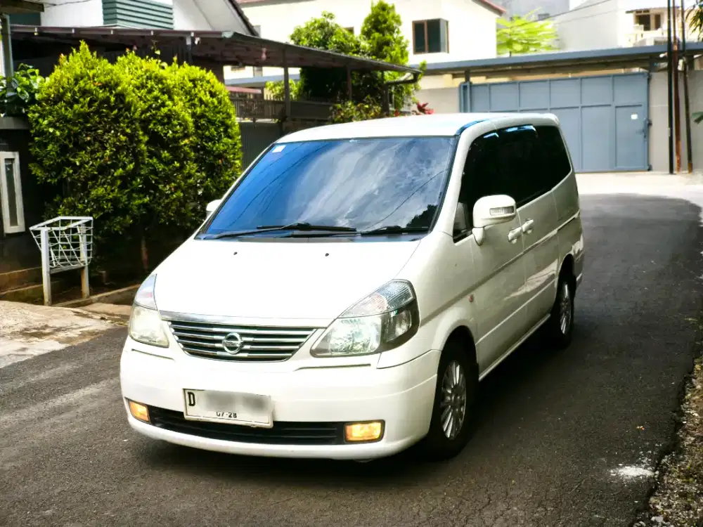 (mulus) Nissan Serena HWS 2012 white rare