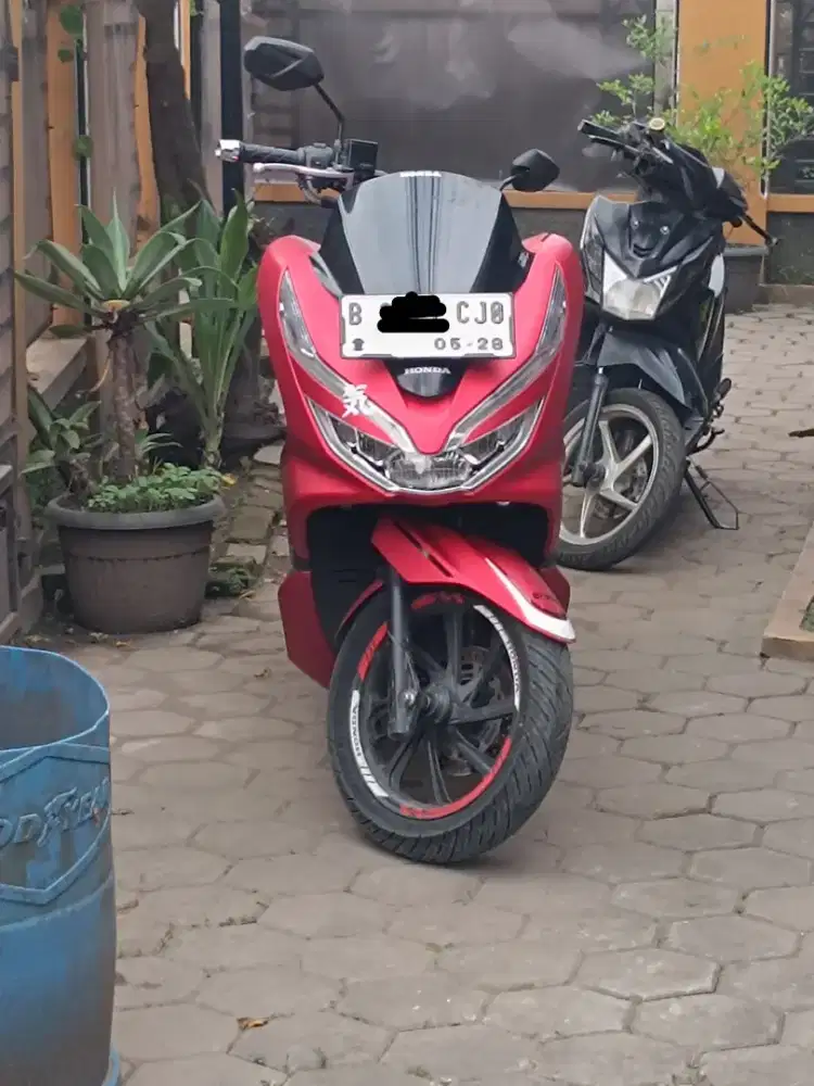 Honda PCX 150 plat tangkot,pajak off 2x,km rendah mesin sehat